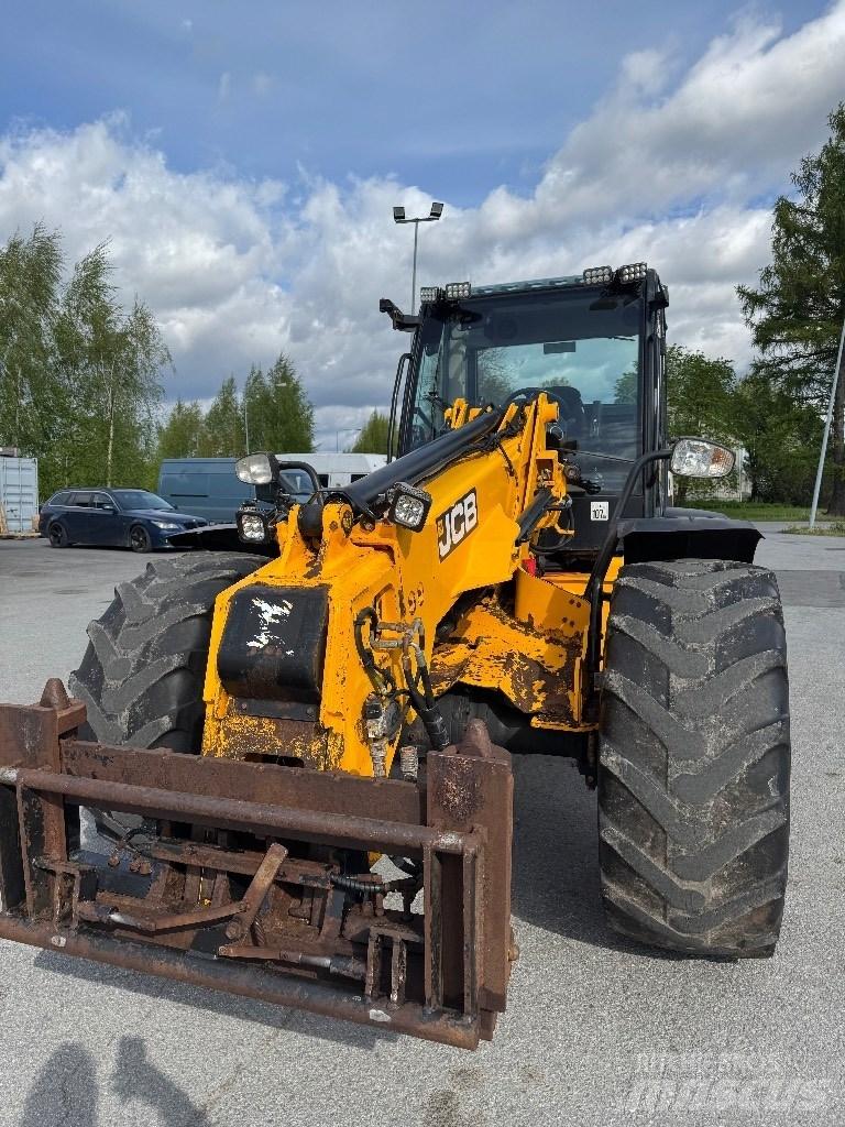 JCB TM 320 S Iekrāvēji uz riteņiem