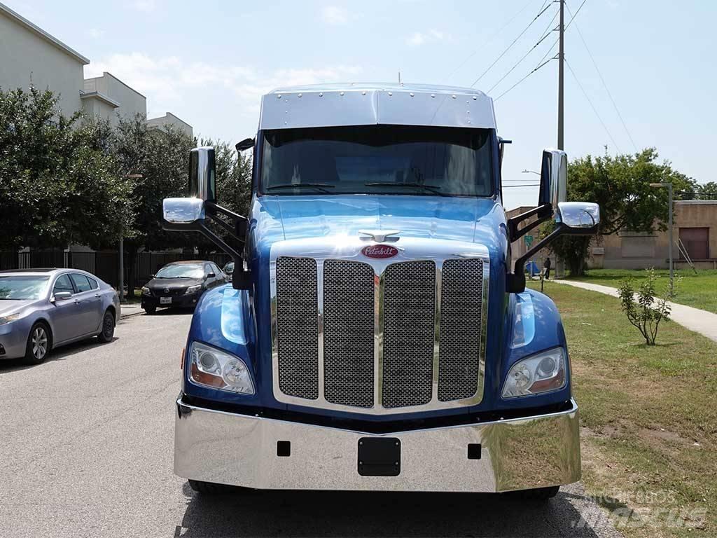 Peterbilt 579 Pašizgāzējs
