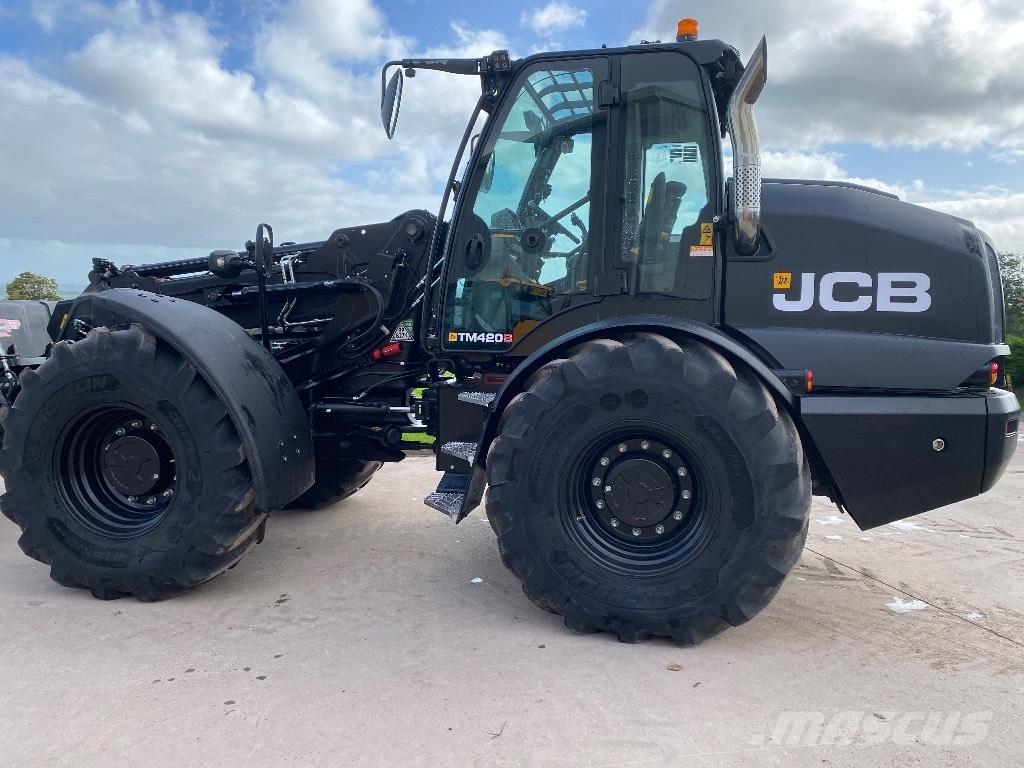 JCB TM420s Lauksaimniecības pacēlāji