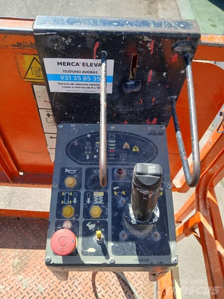 JLG 4069 LE Šķerveida pacēlāji