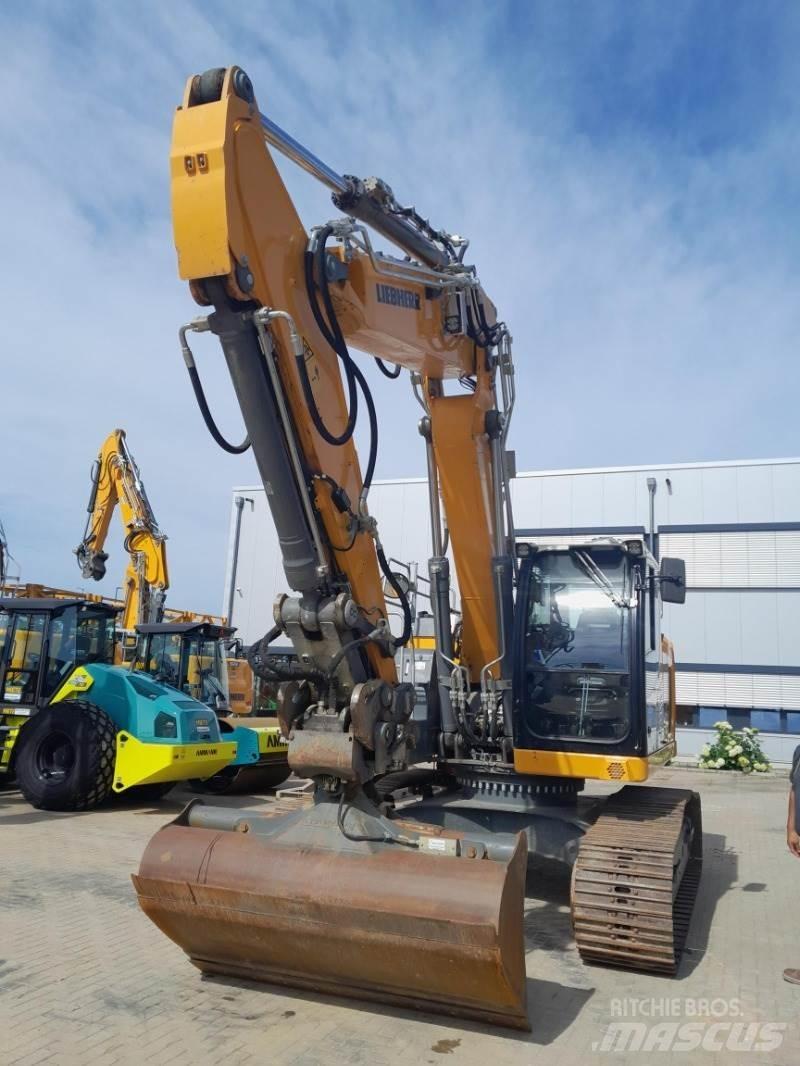 Liebherr R922 LC Kāpurķēžu ekskavatori