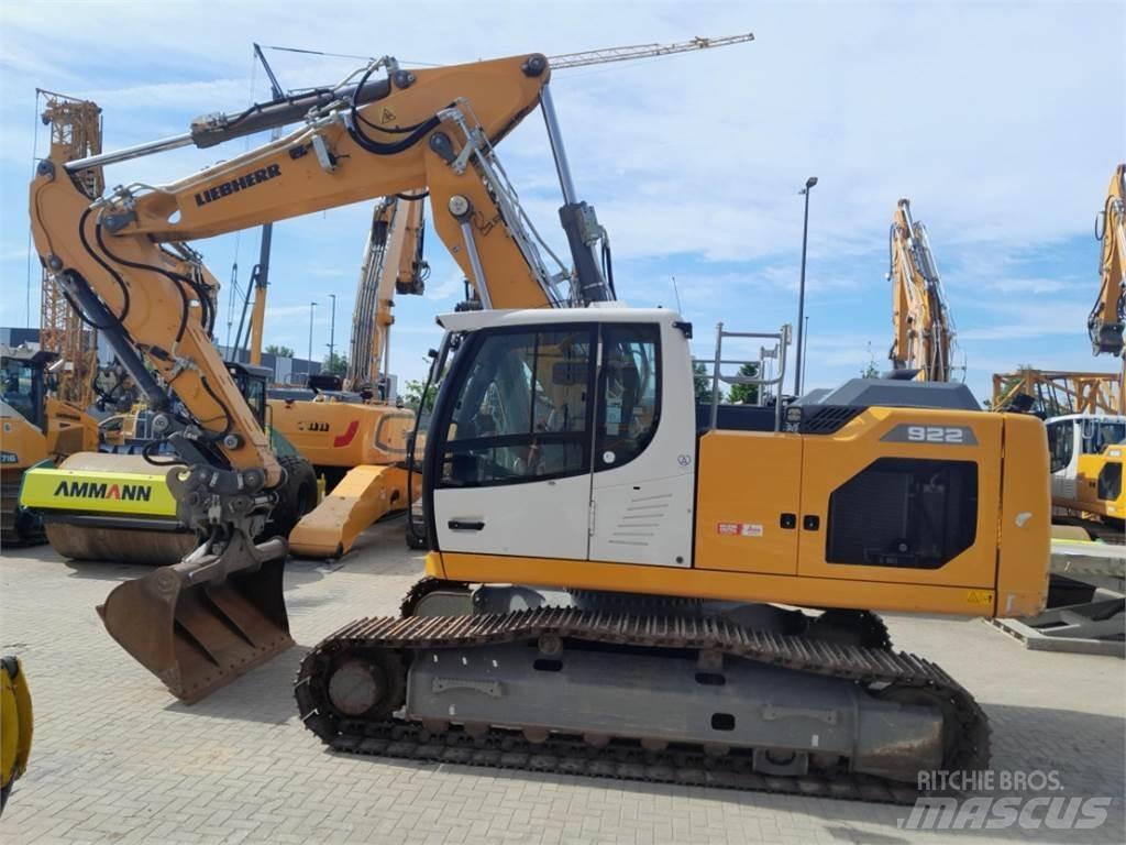 Liebherr R922 LC Kāpurķēžu ekskavatori