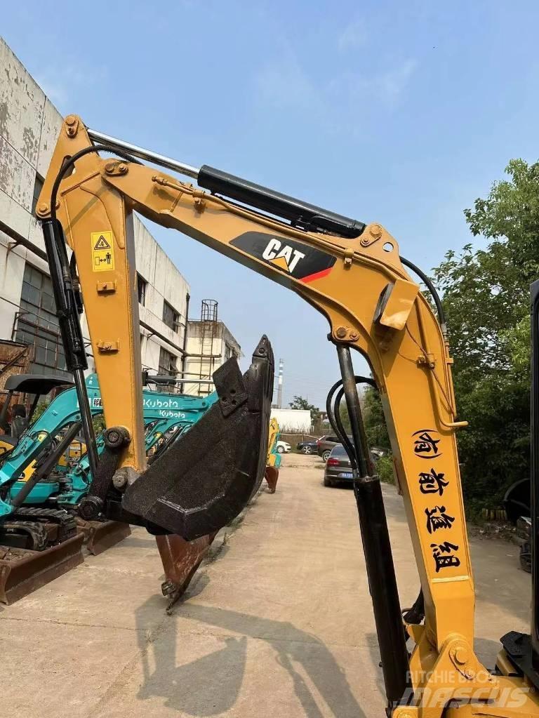CAT 303CR Kāpurķēžu ekskavatori