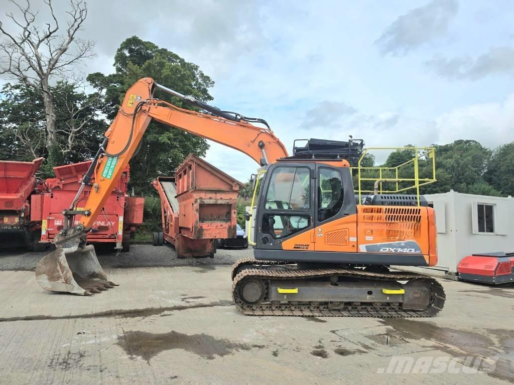 Doosan DX 140 LC Kāpurķēžu ekskavatori