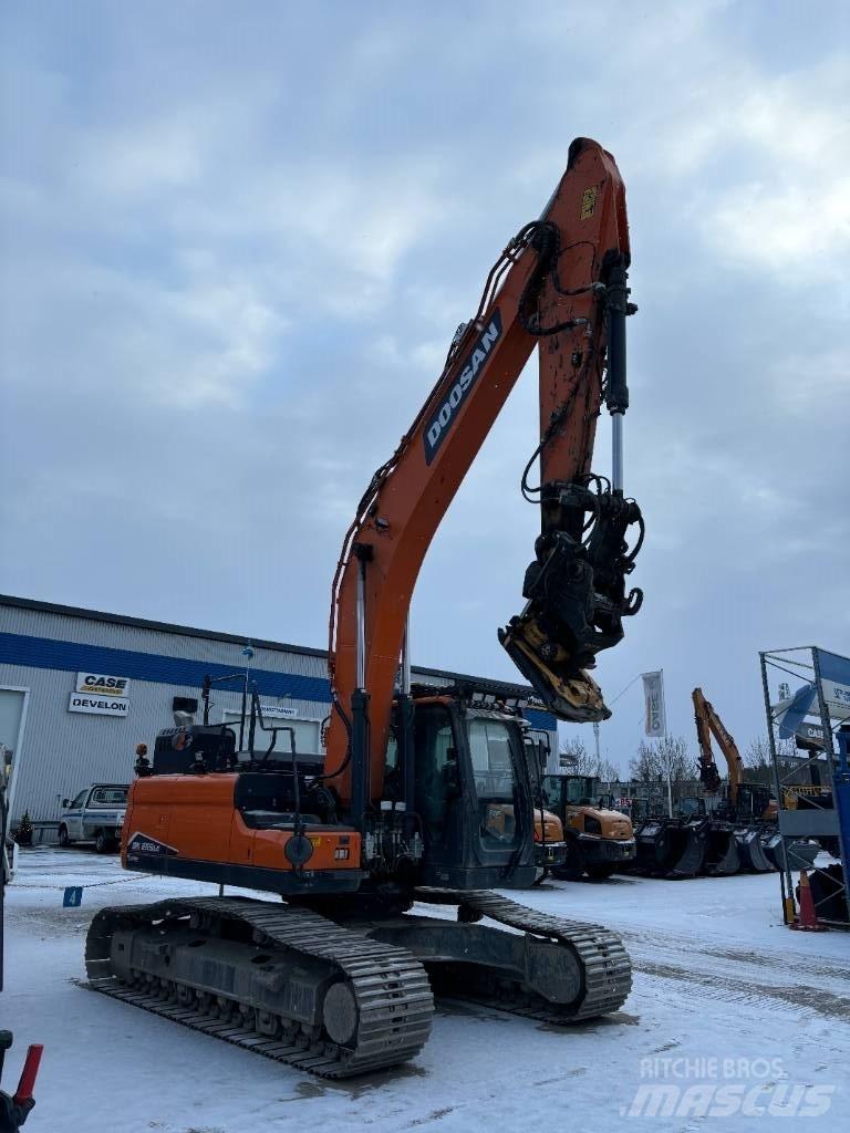 Doosan DX 255 LC-7 Kāpurķēžu ekskavatori