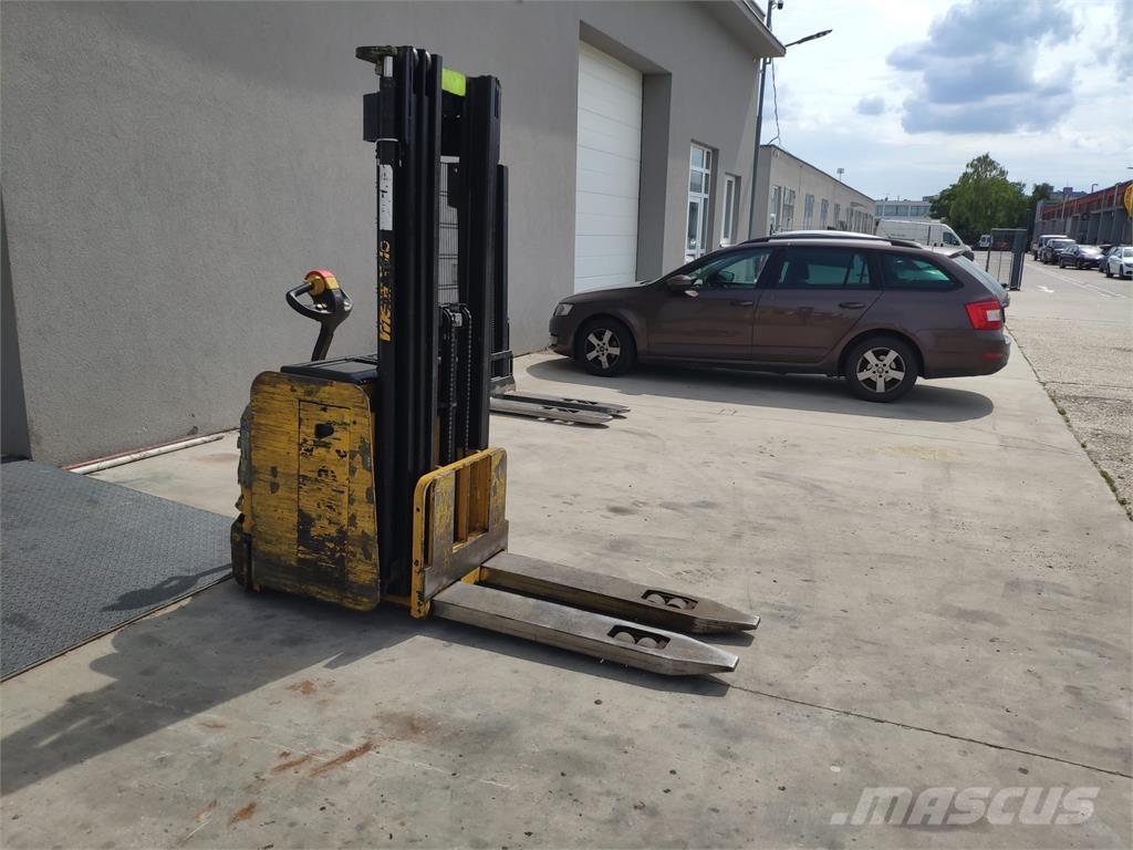 Yale MS16 AC Pašgājēji krautnētāji