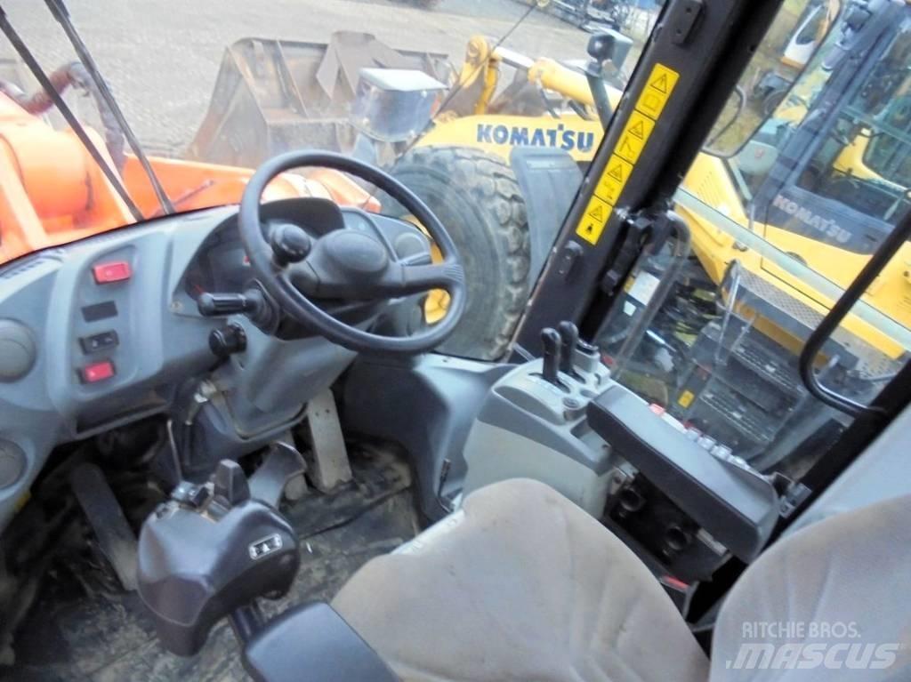 Hitachi ZW 310-6 Iekrāvēji uz riteņiem