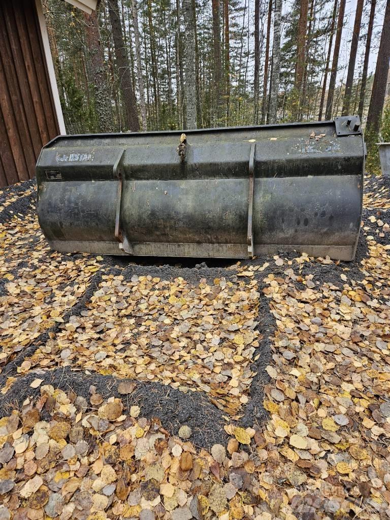 Fiat-Hitachi FB 100 Ekskavatori-iekrāvēji