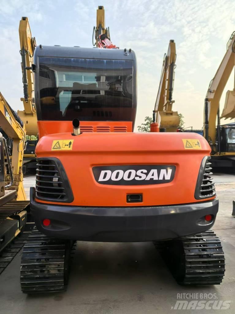 Doosan DX60-9C Mini ekskavatori < 7 t