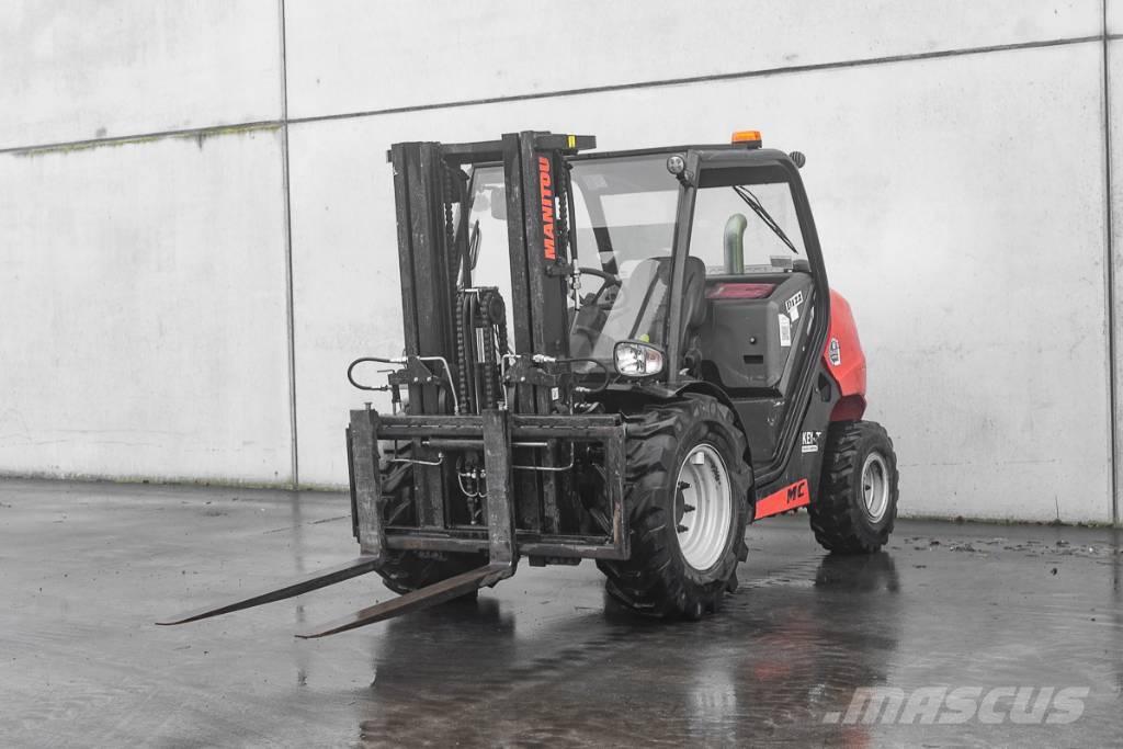 Manitou MC 30-4 D Tehnika ar dīzeļa dzinēju