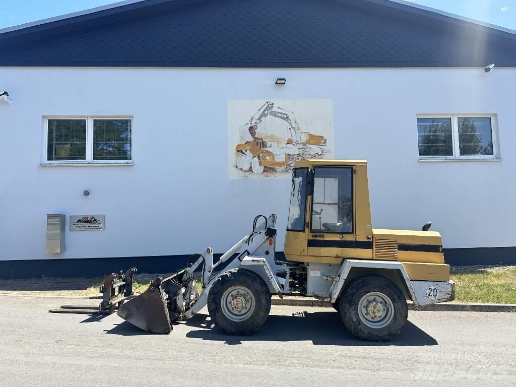 Schaeff SKL 832 Iekrāvēji uz riteņiem