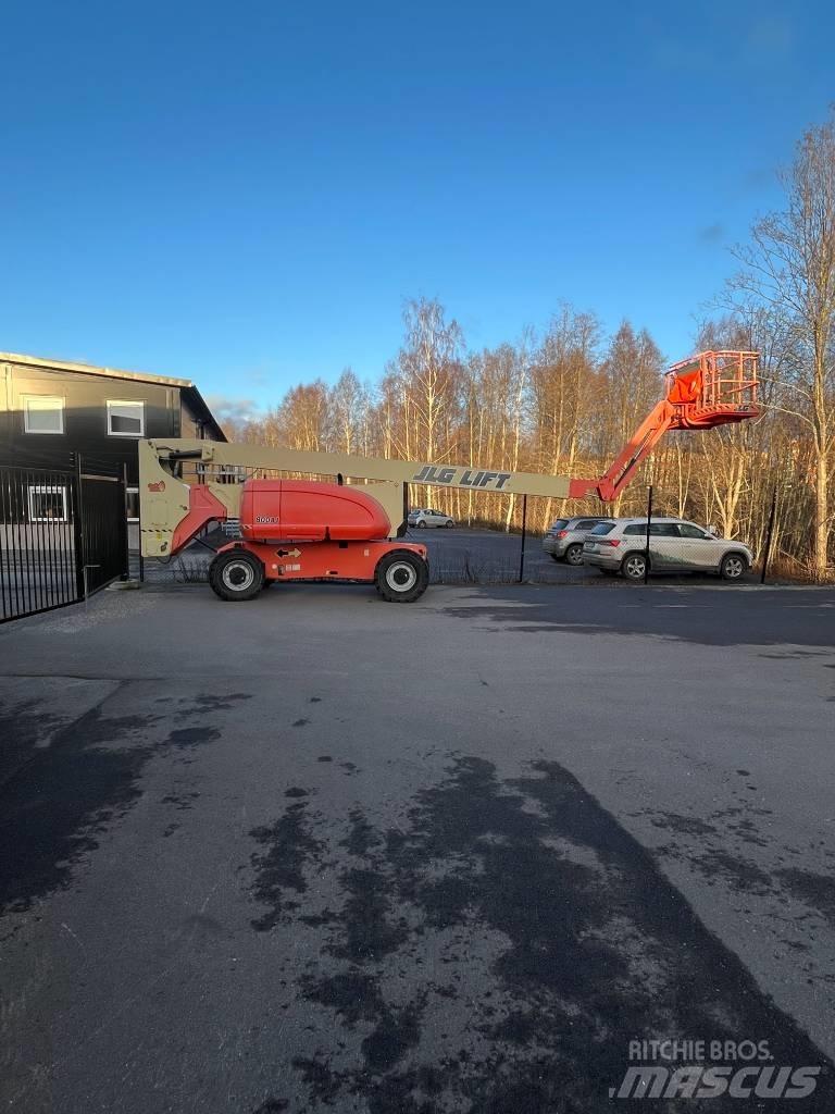 JLG 800 AJ Strēles pacēlāji