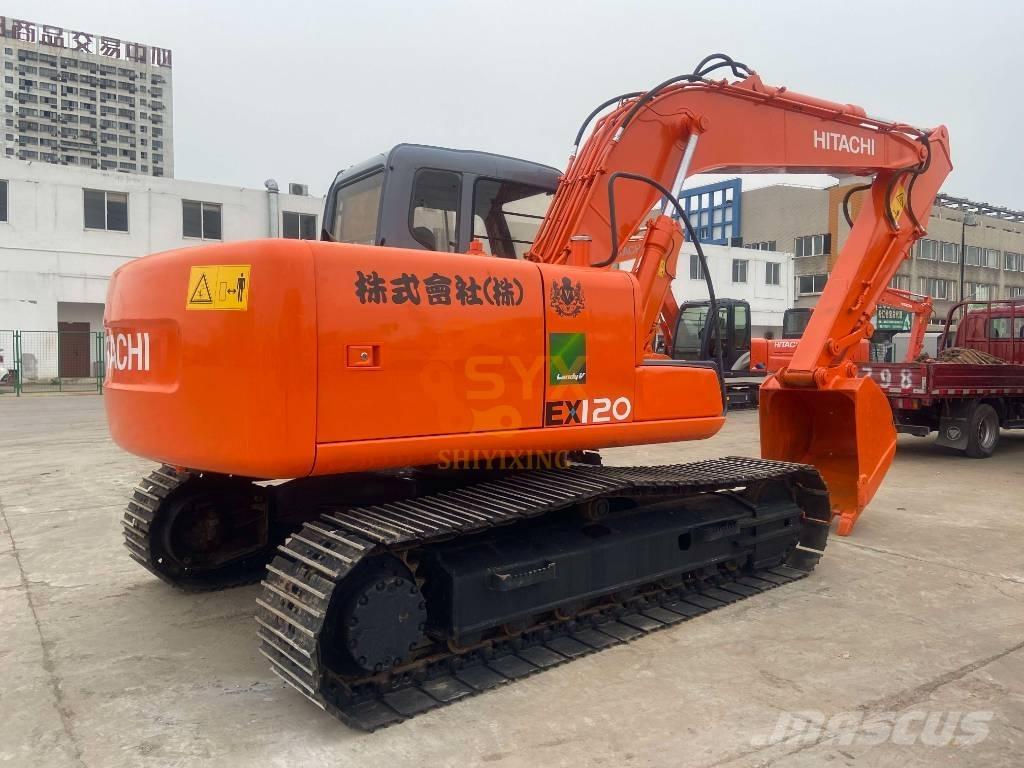 Hitachi EX 120 Kāpurķēžu ekskavatori