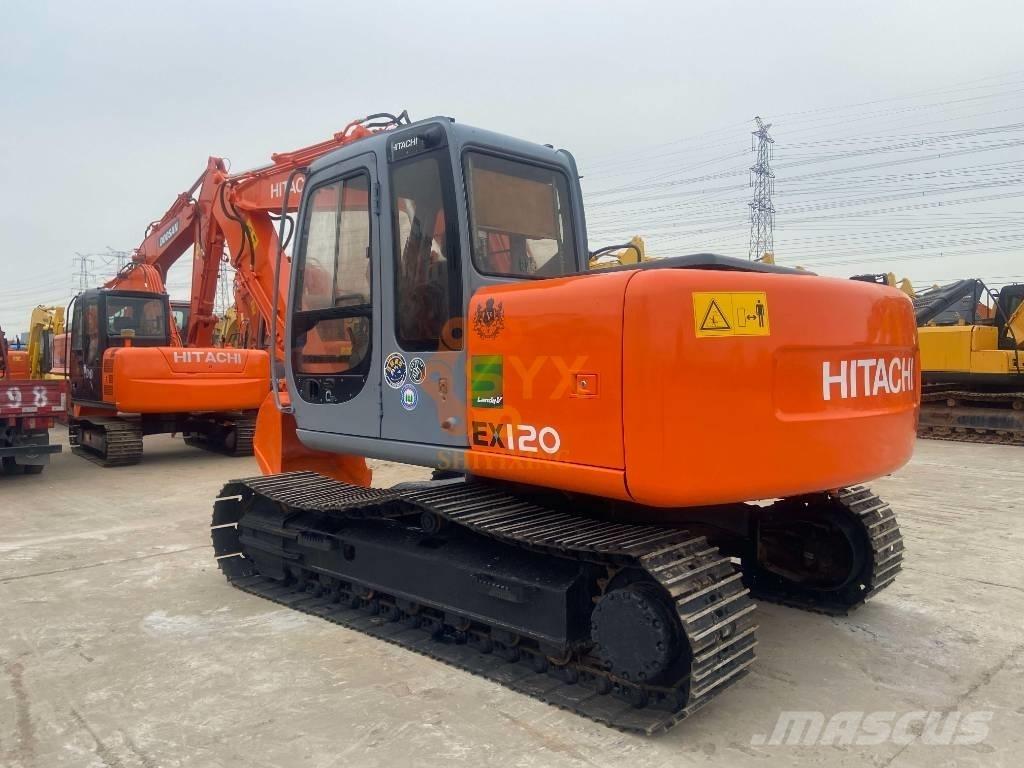 Hitachi EX 120 Kāpurķēžu ekskavatori