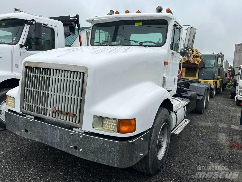 International 9400 Atkritumu izvešanas transports