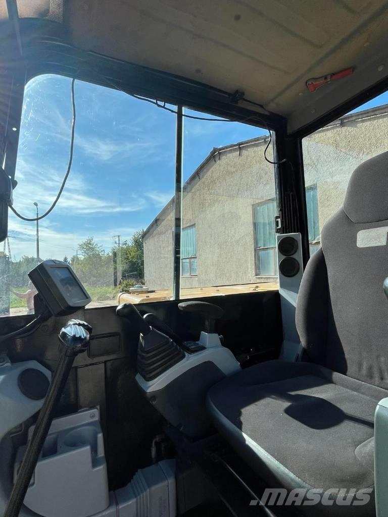 CAT 305.5 E 2 Mini ekskavatori < 7 t