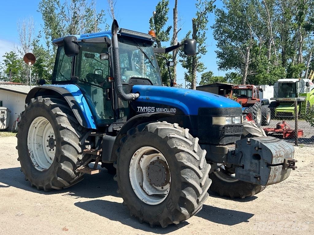 New Holland TM 165 Traktori