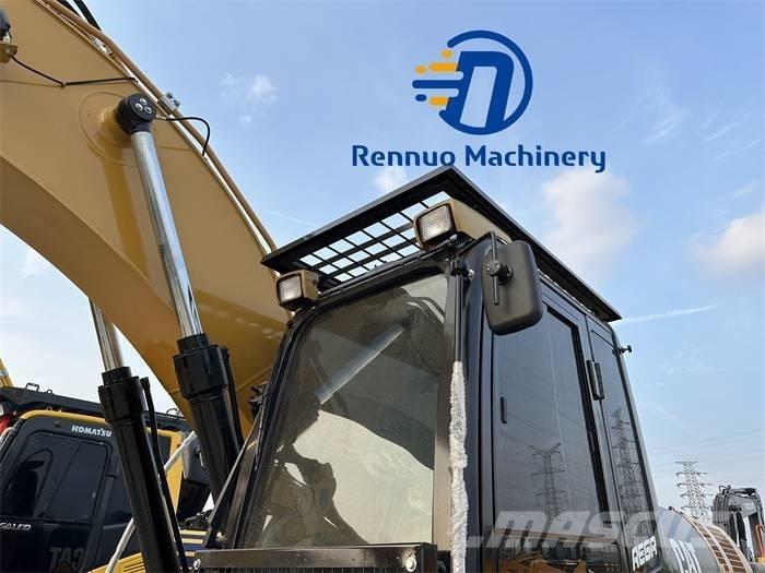 CAT 320 D2L Kāpurķēžu ekskavatori