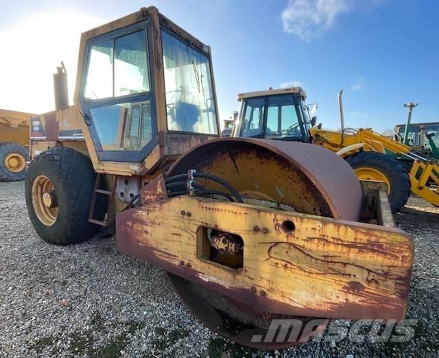 Komatsu JV110WA-HD Vienvalča grunts veltņi