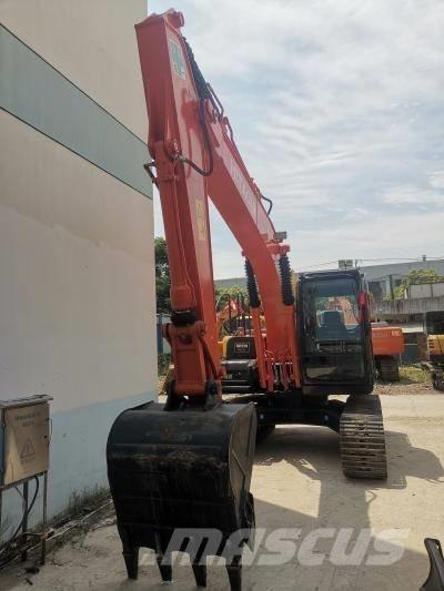 Hitachi Zaxis 120 Kāpurķēžu ekskavatori