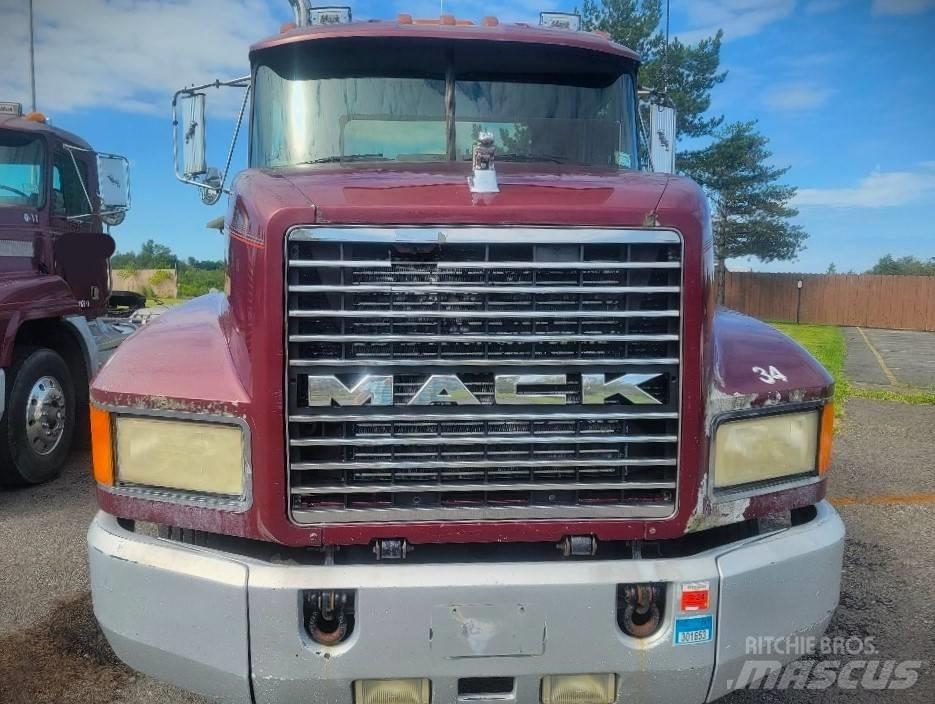 Mack CH613 Vilcēji