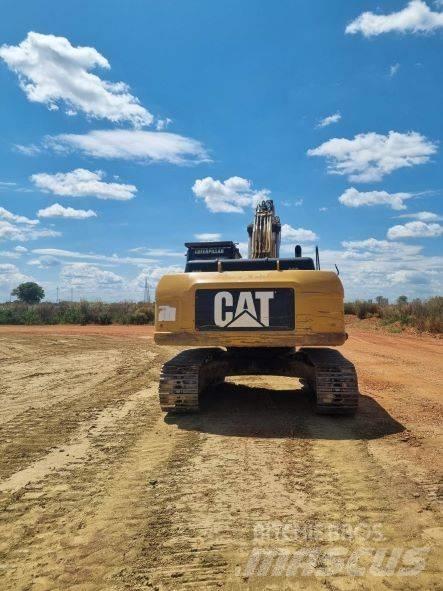 CAT 324 D Kāpurķēžu ekskavatori