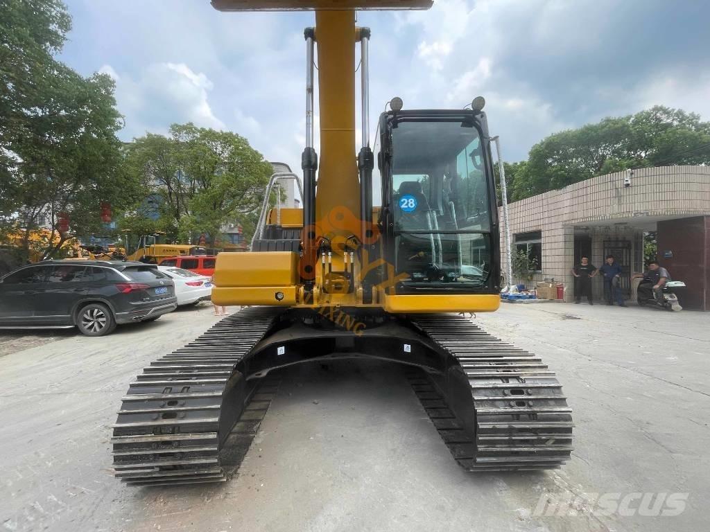 CAT 320GC NEXT GEN Kāpurķēžu ekskavatori