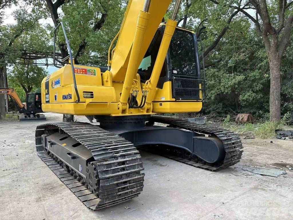 Komatsu PC220-8 Kāpurķēžu ekskavatori