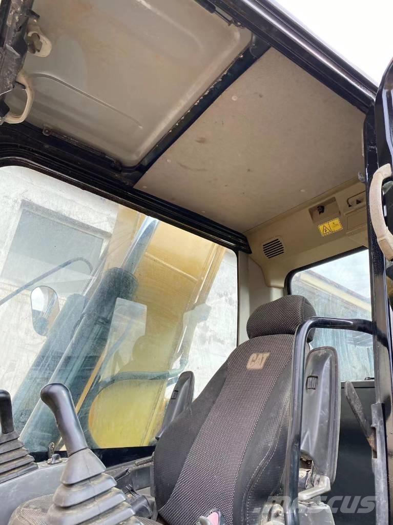 CAT 313 D Kāpurķēžu ekskavatori