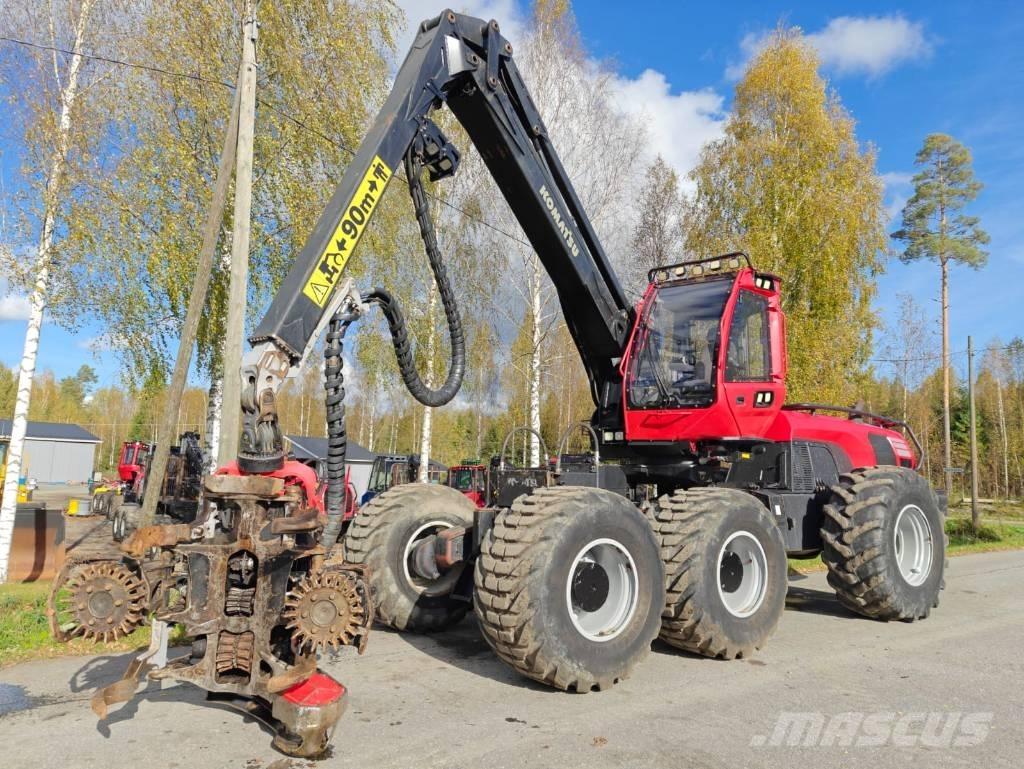 Komatsu 951 Harvesteri