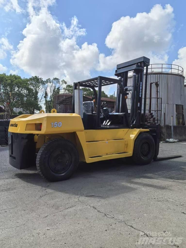 Komatsu FD150-7 Tehnika ar dīzeļa dzinēju