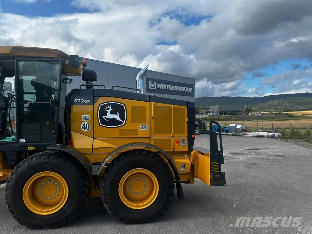 John Deere 672 GP Greideri