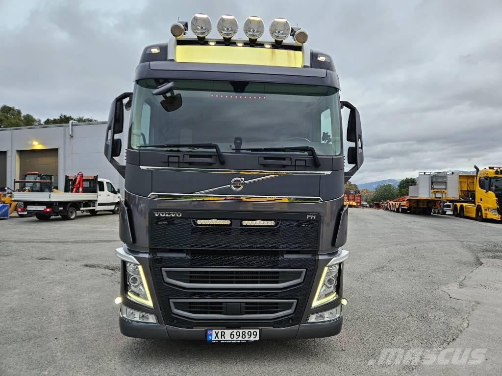 Volvo FH 13 520 Treileri ar āķi