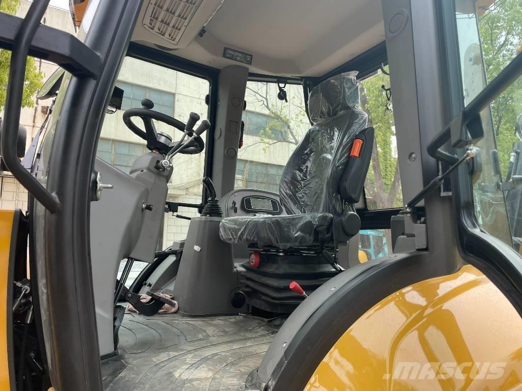 JCB 4 CX Ekskavatori-iekrāvēji