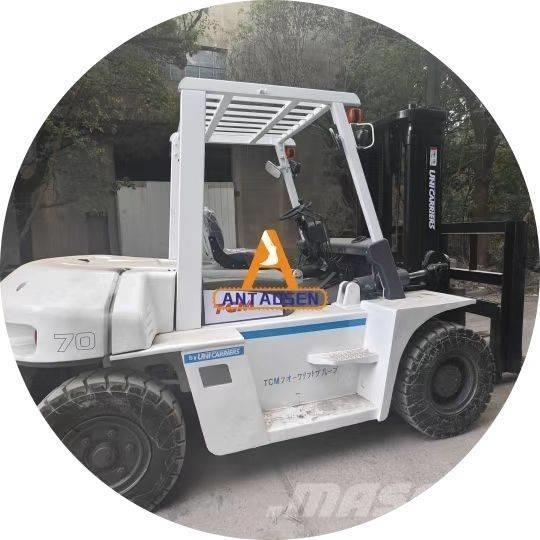 TCM FD 70 Z8 Tehnika ar dīzeļa dzinēju