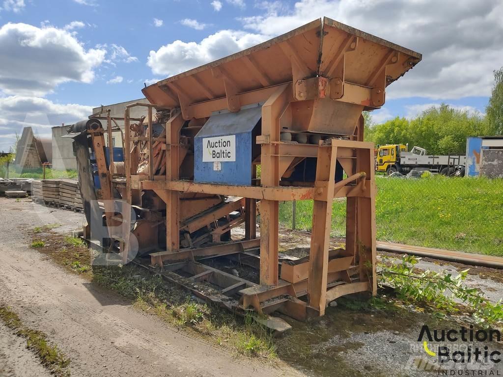 BMD RA700/4 Cita augsnes apstrādes tehnika un papildaprīkojums