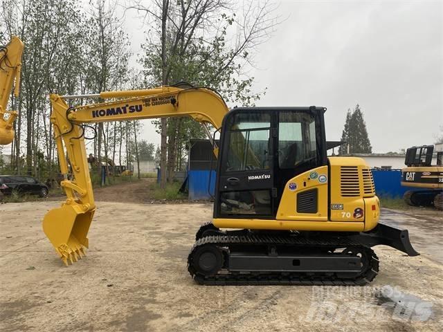 Komatsu PC70-8 Kāpurķēžu ekskavatori