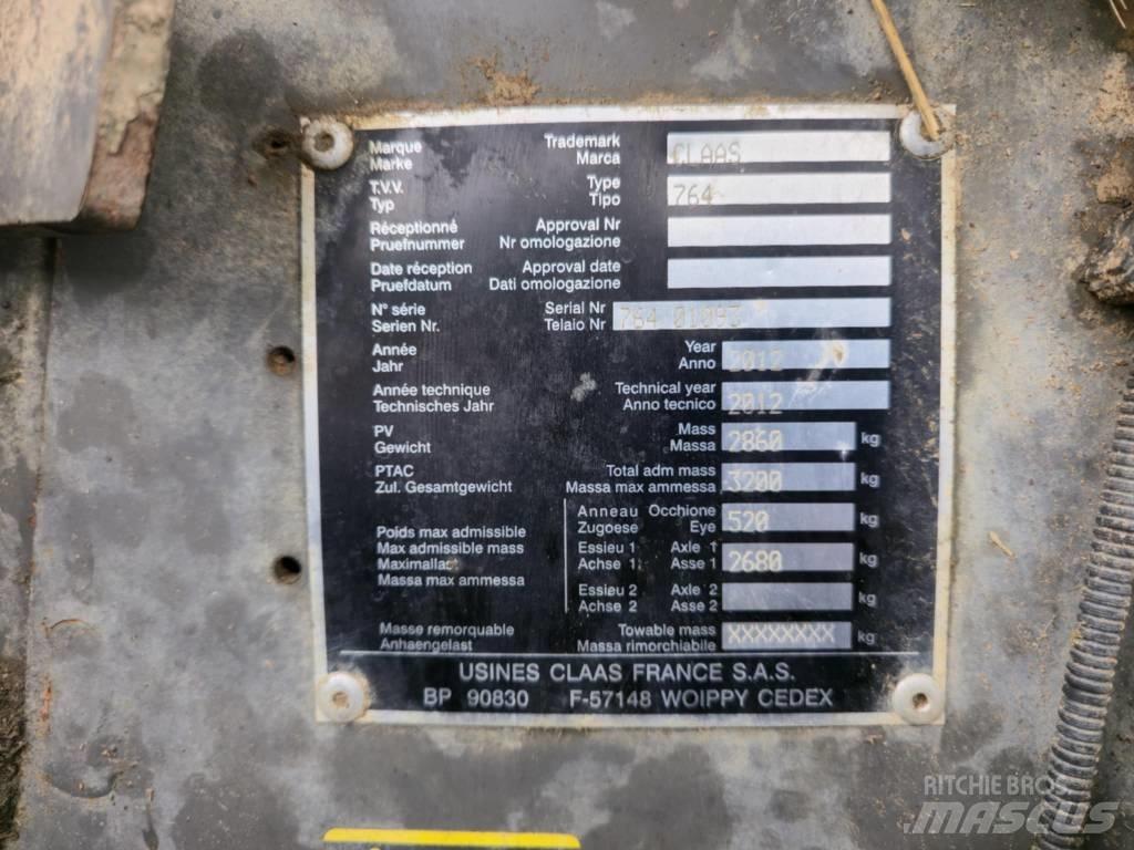 CLAAS Rollant 375 RC Rituļu preses