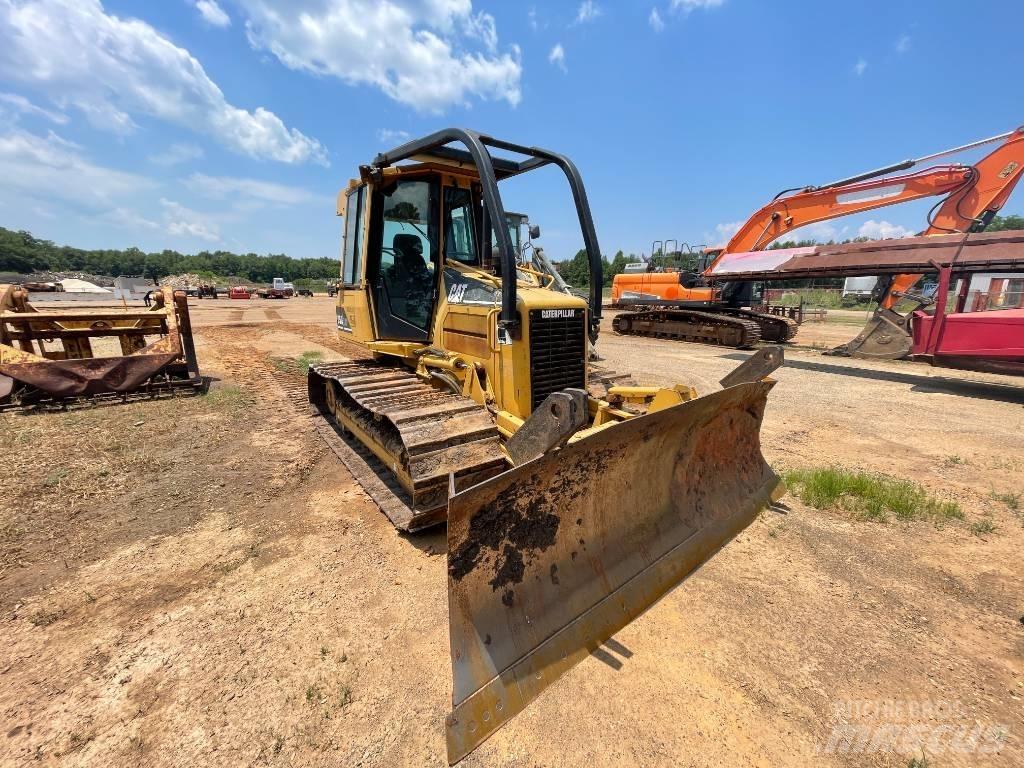 CAT D 5 LGP Kāpurķēžu buldozeri