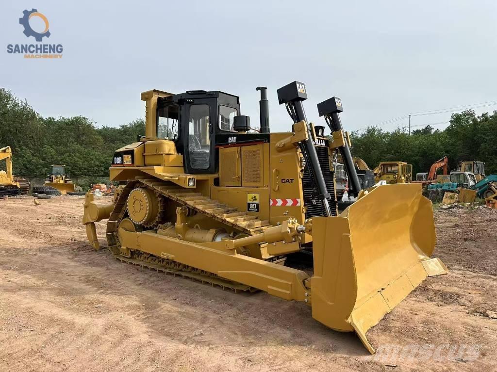 CAT D 8 R Kāpurķēžu buldozeri