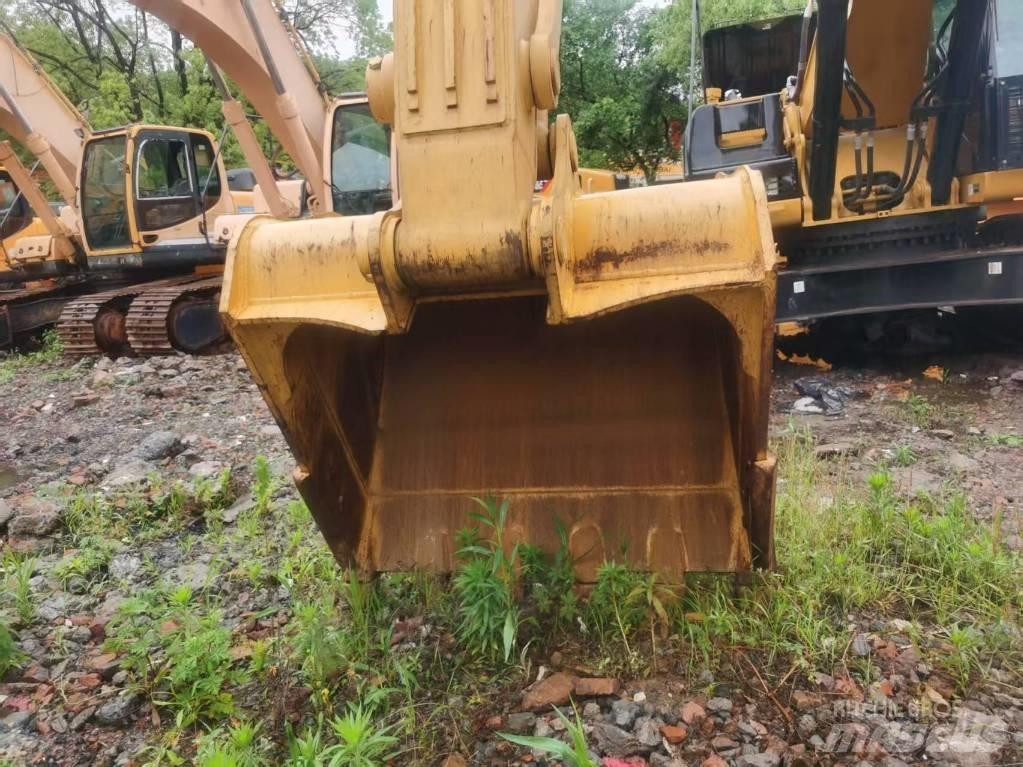 Komatsu PC 350-7 Kāpurķēžu ekskavatori