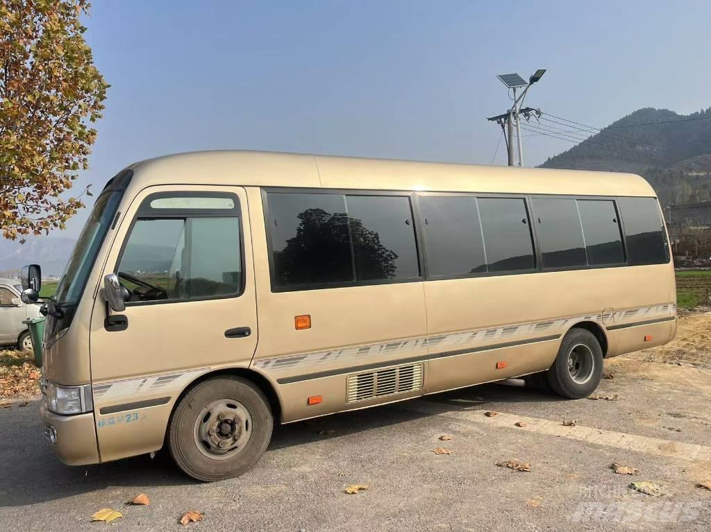 Toyota Coaster Starppilsētu autobusi