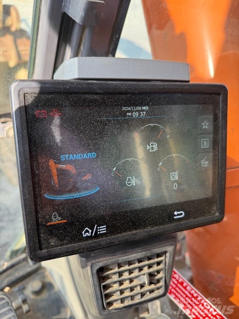 Doosan DX 420 LC Kāpurķēžu ekskavatori