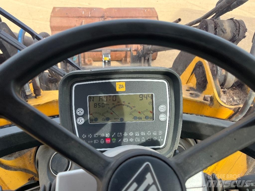 JCB 426 E HT Iekrāvēji uz riteņiem