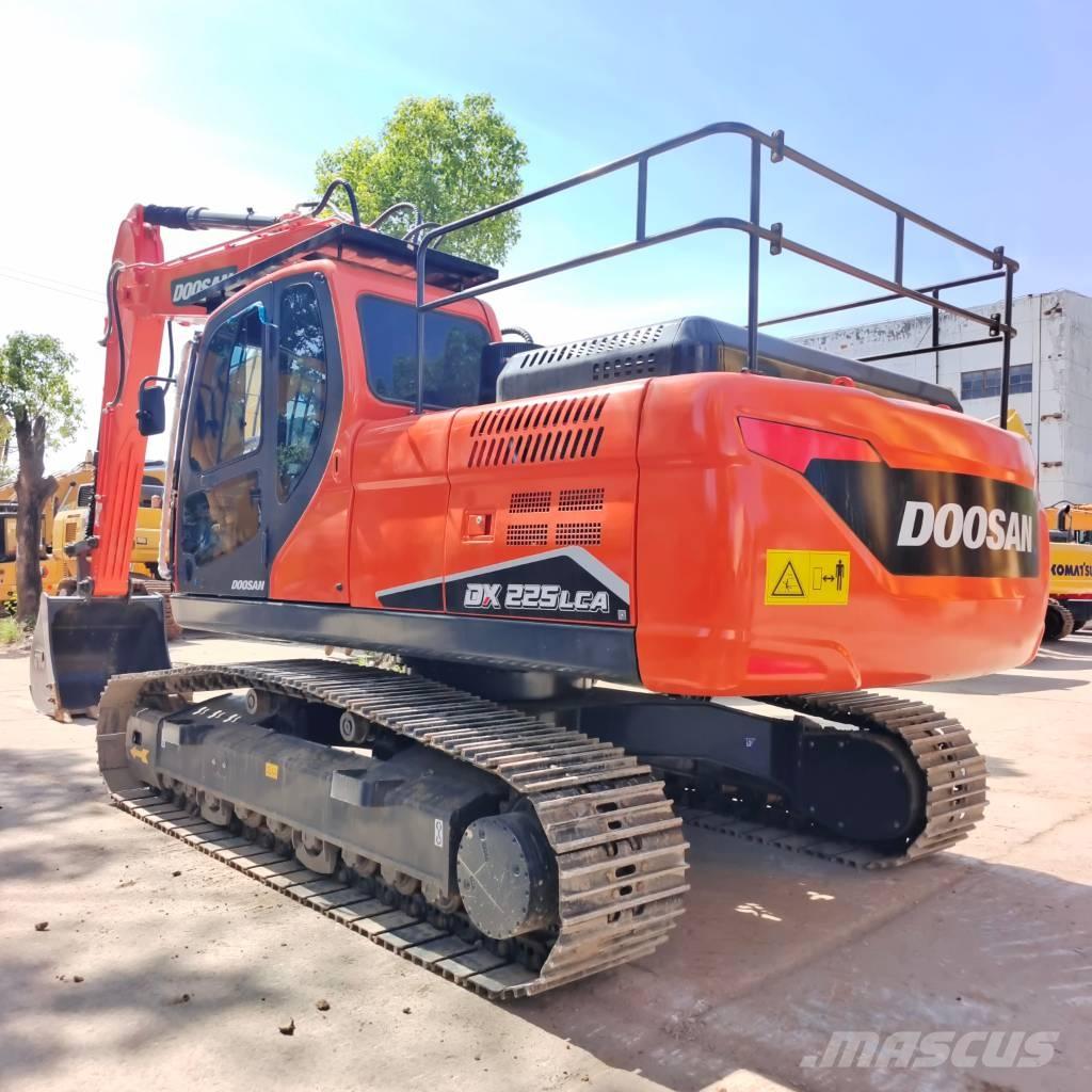 Doosan DX 225 LC-9C Kāpurķēžu ekskavatori