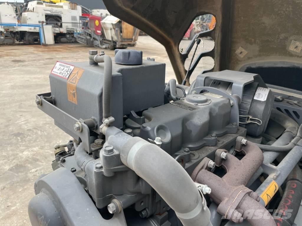 Hamm HD 12 VV Divvalču grunts veltņi