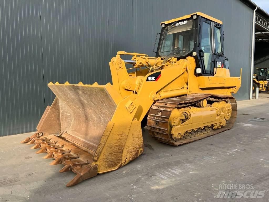 CAT 963C Kāpurķēžu iekrāvēji