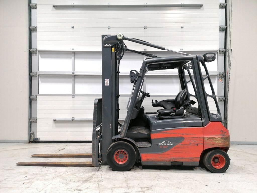 Linde E30-01 Elektriskie iekrāvēji