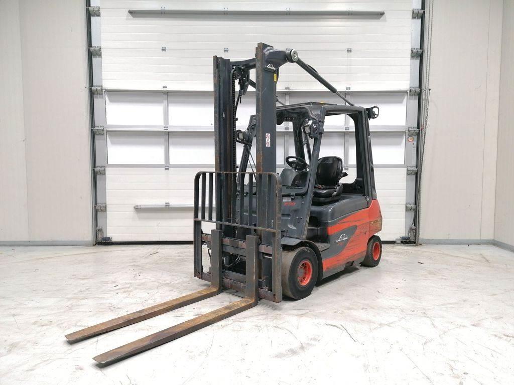Linde E30-01 Elektriskie iekrāvēji