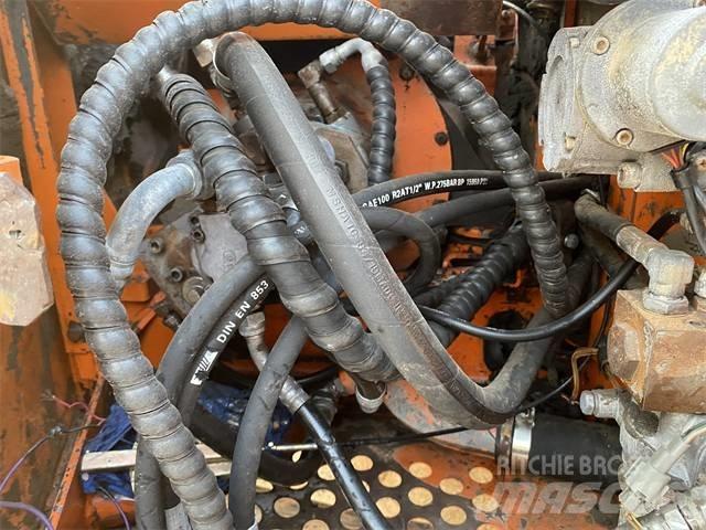 Hitachi EX60-5 Kāpurķēžu ekskavatori